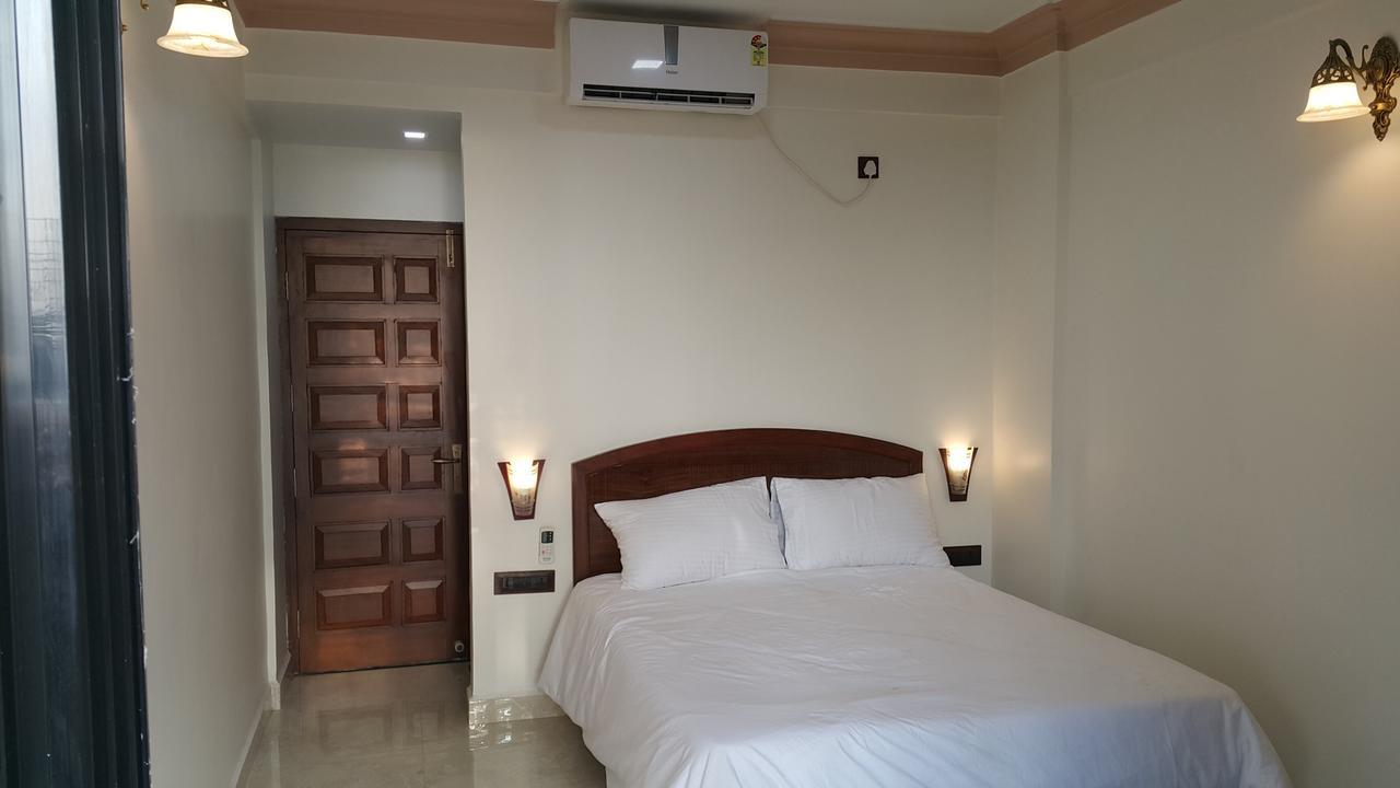 Hotel Murud Marina Exterior photo