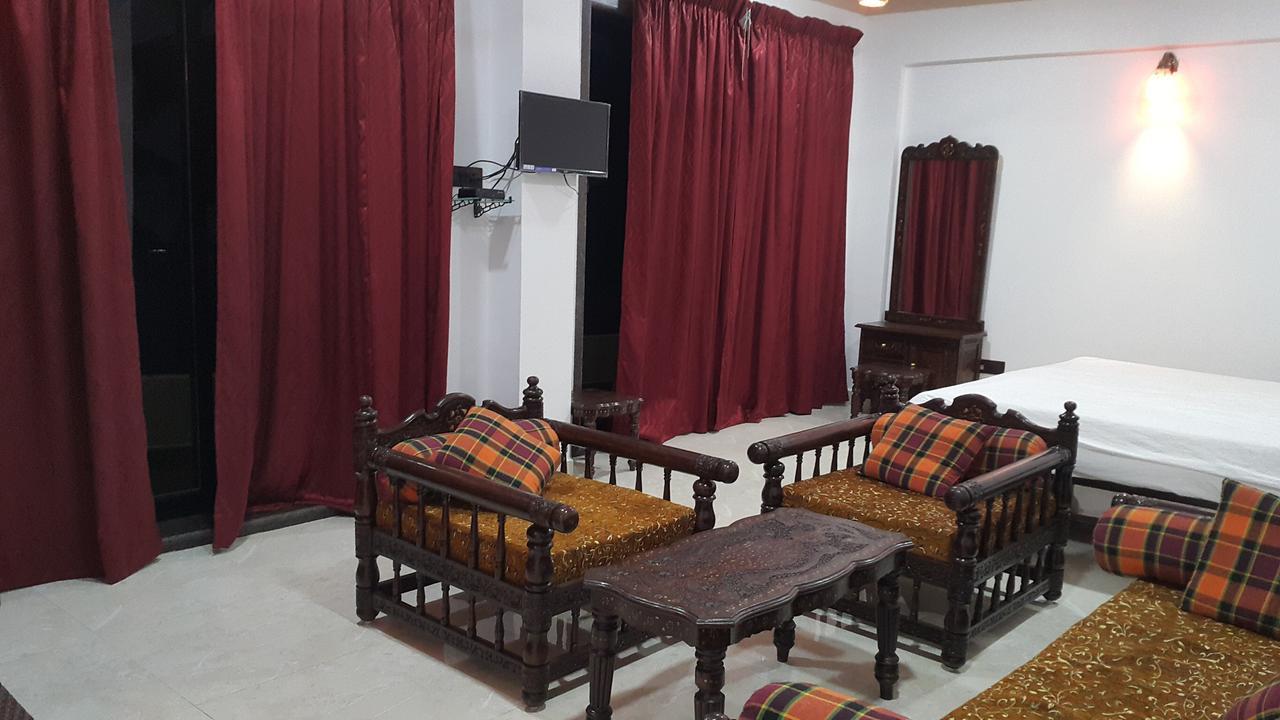 Hotel Murud Marina Exterior photo